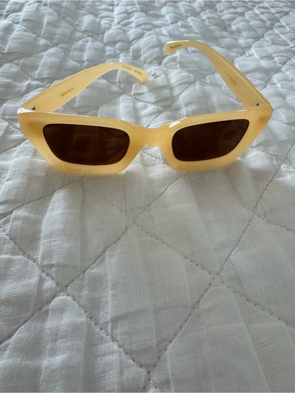 I-Sea Hendrix Yellow Rectangular Sunglasses